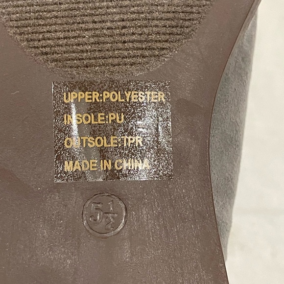 Journee Arbor Gray Faux Suede Heeled Strappy Sandals Sz 5.5 BNWOB - Picture 6 of 6